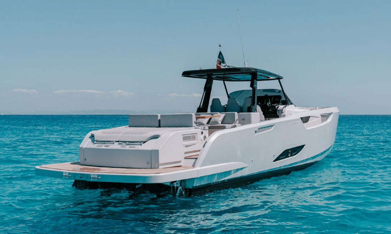 CAIMAN — 40-49ft luxury yacht charter in Ibiza