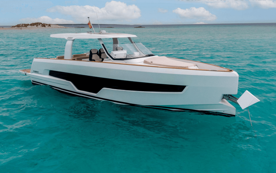GO FREE — 40-49ft luxury yacht charter in Ibiza