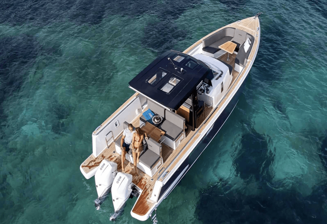 NINTAI — 30-39ft luxury yacht charter in Ibiza