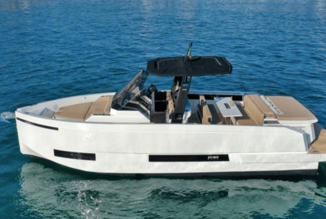QUEEN S1 — 30-39ft luxury yacht charter in Ibiza