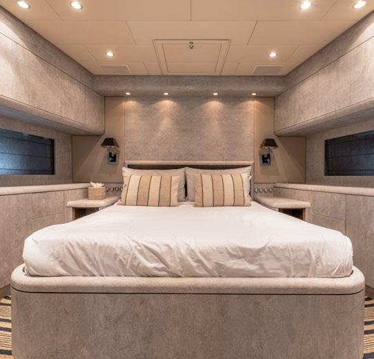 DARK KNIGHT yacht charter Ibiza — photo 3