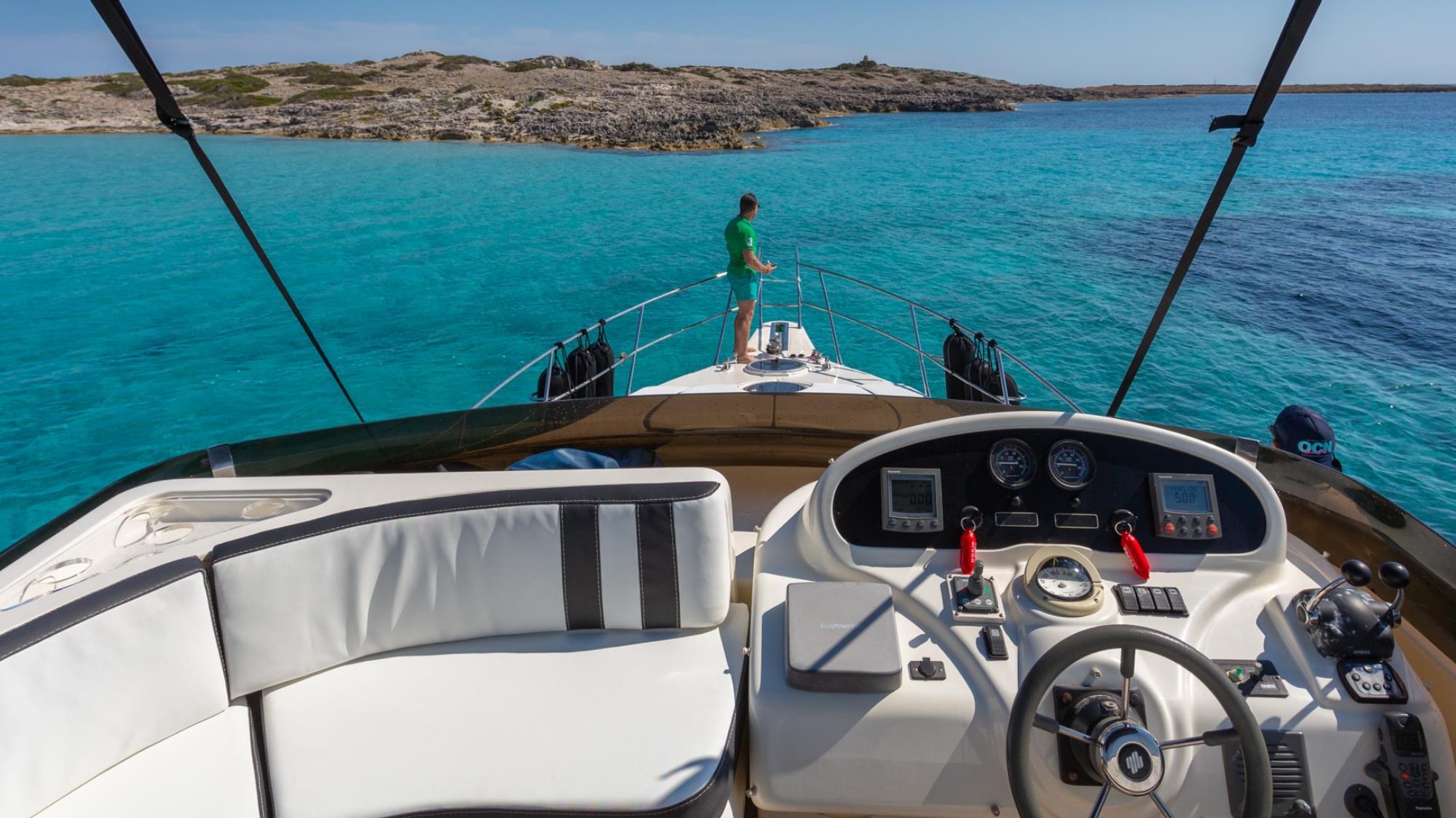 MAJESTIC SKY yacht charter Ibiza — photo 8