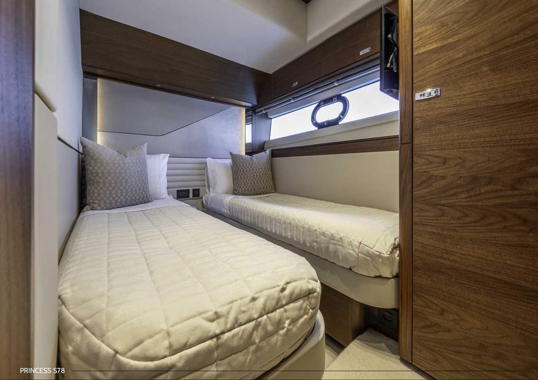 WHY KNOT yacht charter Ibiza — photo 12