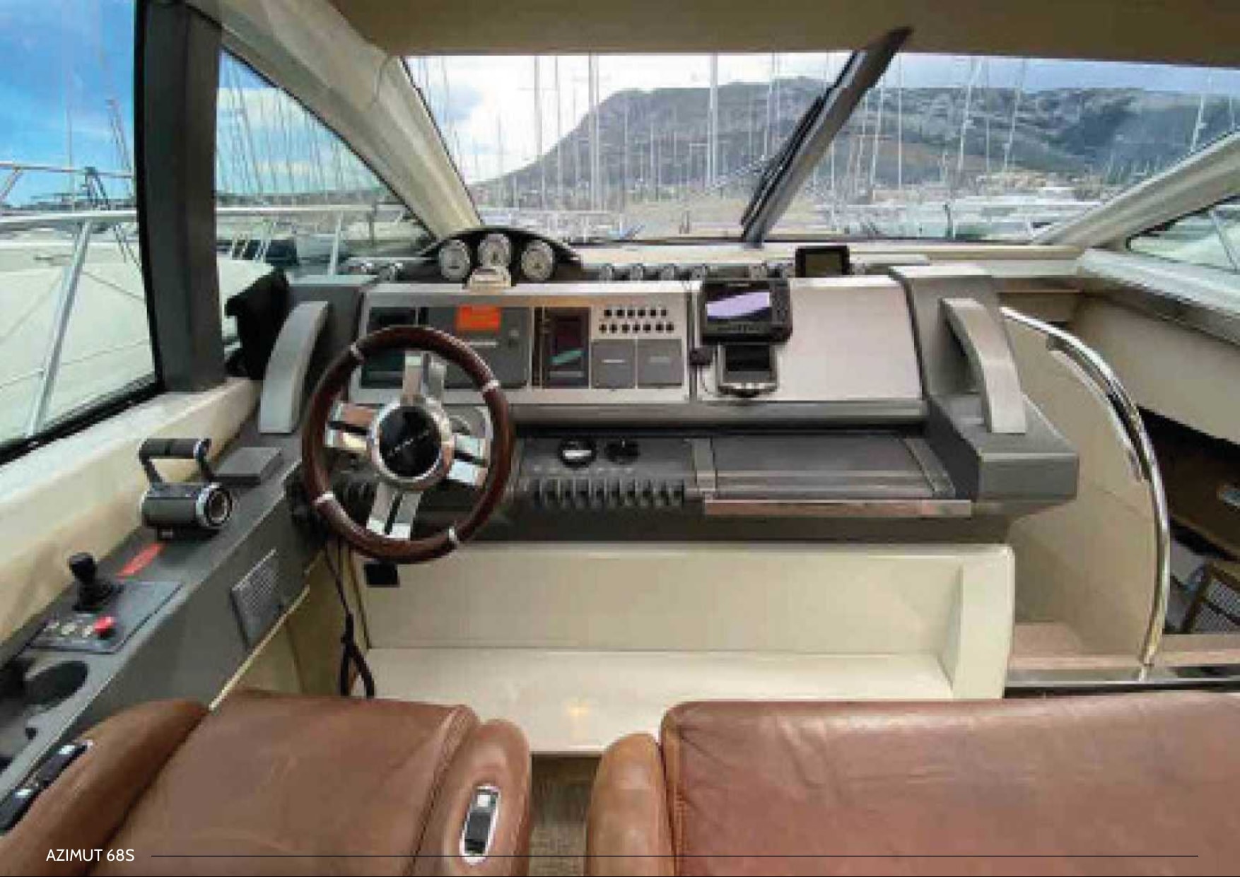 ZIPI ZAPE yacht charter Ibiza — photo 17