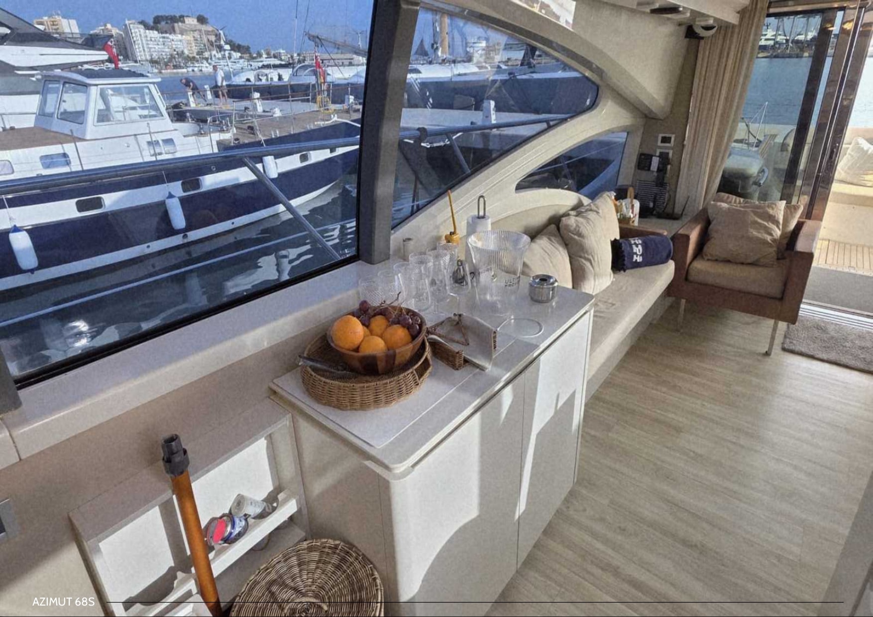 ZIPI ZAPE yacht charter Ibiza — photo 7