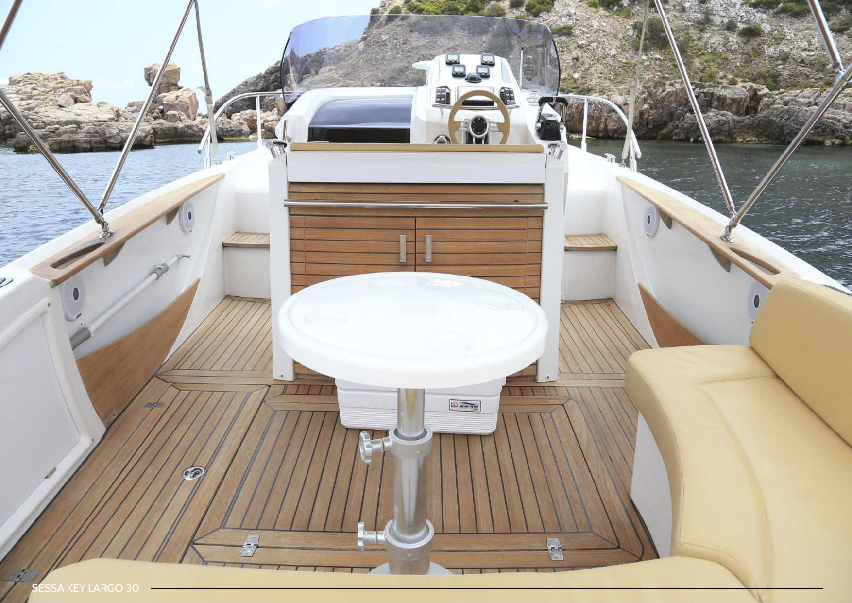 PERMANENT SUNGLASSES yacht charter Ibiza — photo 5